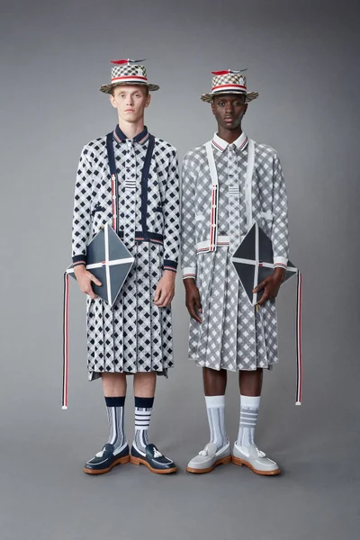 Look 18